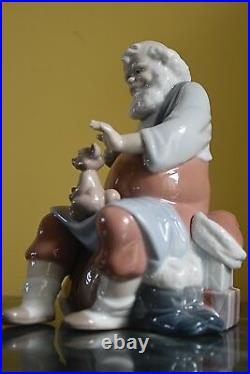 Lladro Vintage Old Man & Dog High Levels Of Detail