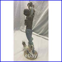Lladro Walk With Father Father, Child and Dog Figurine #5751 Home Decor