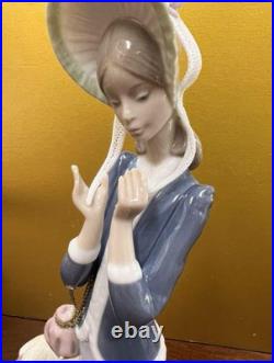 Lladro Walking Dog Figurine Lady