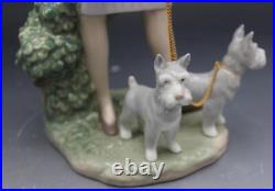 Lladro Walking the Dogs #6760 Large Vintage Porcelain Figurine with Original Box