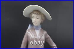 Lladro Walking the Dogs #6760 Large Vintage Porcelain Figurine with Original Box