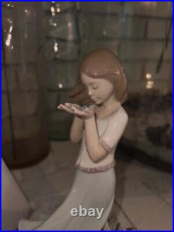 Lladro Whispering Breeze Sweet Girl with Dog Mint in Box #8121