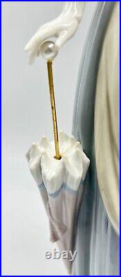 Lladro Woman With Dog Figurine Dama De Bulevar Parasol 4761 Excellent Cond