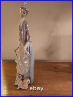 Lladro Woman with Dog #4961