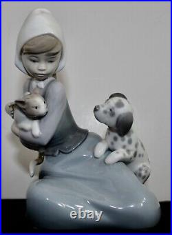 Lladro Young Girl with Cat + Dog. No 5032. Sculpted by Juan Huerta. Dated 1978