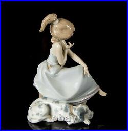 Lladro -chit Chat- Figure Model 5466 Girl Lady Telephone Dog Puppy Dalmatian Box