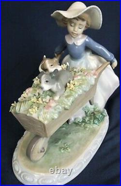 Lladro figure A BARROW OF FUN model 5460