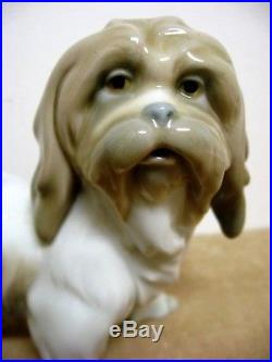 Lladro figurine 4642 DOG an early Lladro 1969 5.5 Adorable