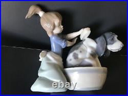 Lladro girl washing her dog 5 in. Tall perfect condition