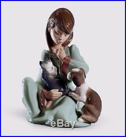 Lladro girl with a dog and cat 01005640 CAT NAP 5640 in original Box
