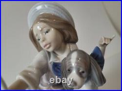 Lladro of Spain Who's the Fairest Porcelain Figurine #5468 In Original Box