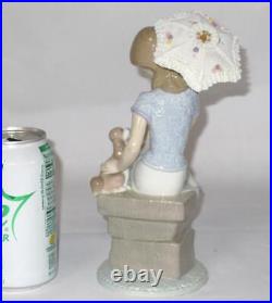Lovely Lladro Figurine with Box #7612 PICTURE PERFECT Girl with Parasol, Petting Dog