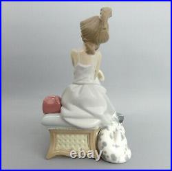 Lovely Lladro Fine Porcelain Figurine Chit Chat With Dalmatian Dog 5466