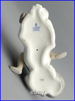 Lovely Lladro Fine Porcelain Figurine Contented Companion Girl & Her Dog #6229