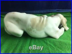 Lovely Lladro''Large Dog Hound'' Porcelain Figurine Made In Spain USC RD8667