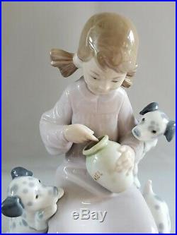 MINT Lladro Honey Lickers Girl with Dalmatian Dogs Puppies 1248 Figurine Gift