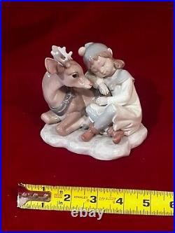 Merry Lladro #6897 A Well Earned Rest Santa's Magical Workshop-excellent/mint