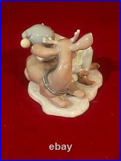 Merry Lladro #6897 A Well Earned Rest Santa's Magical Workshop-excellent/mint