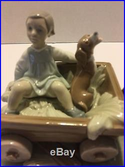Mint Rare Lladro Girl Pulling Boy Dog In Wagon #1245 Figurine Spain Glazed