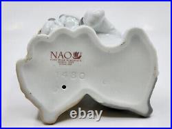 NAO BY LLADRO TOGETHER FOREVER 1480 GLOSSY PORCELAIN FIGURINE with ORIGINAL BOX