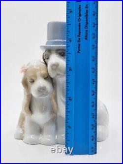 NAO BY LLADRO TOGETHER FOREVER 1480 GLOSSY PORCELAIN FIGURINE with ORIGINAL BOX