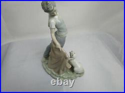 NAO Boy Fighting The Dog Retired Figurine, porcelian # 0161 MINT Lladro Rare