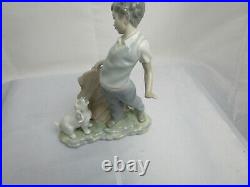 NAO Boy Fighting The Dog Retired Figurine, porcelian # 0161 MINT Lladro Rare
