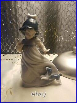 NAO Hand Made in Spain by Lladro Figurine Girl with Dog Daisa 1988 Porcelain