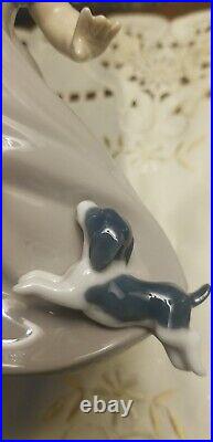 NAO Hand Made in Spain by Lladro Figurine Girl with Dog Daisa 1988 Porcelain