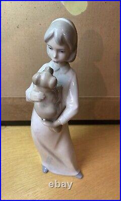 NAO Lladro Puppy Kisses Girl with Puppy Dog Early Impressed NAO Mark Made in Spain