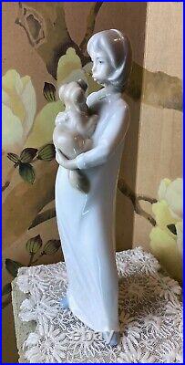 NAO Lladro Puppy Kisses Girl with Puppy Dog Early Impressed NAO Mark Made in Spain