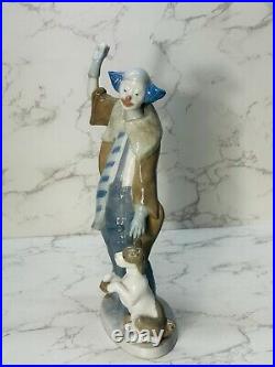 NAO for LLADRO Clown with Dog Chasing Ball Stunning