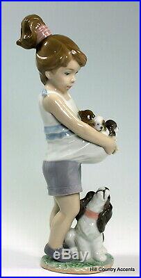 NEW LLADRO CAN I KEEP THEM #8690 LITTLE GIRL with MOTHER DOG & PUPPIES NIB