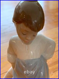 Nao By Lladro Figurine The Colors Of My Garden #1431