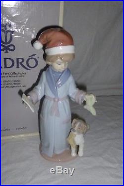 Nao Lladro Dear Santa 6166 Boy with Dog & Wish List Figurine Original Box