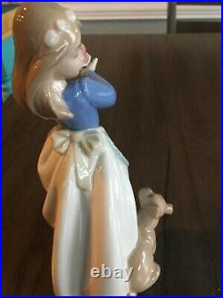 Nao Lladro Valencia Girl Holding Cake With Dog 1987 Spain