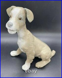 PERFECT Lladro # 4583 Sitting Wire Fox Terrier Porcelain Figurine 7.5