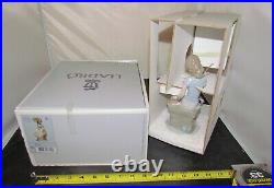 Picturesque Lladro #7612 Picture Perfect Woman & Dog-retired-excellent- New