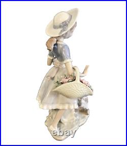 Pre-0wned Lladro Country Last With Dog' #4920 Porcelain Figurine Mint Condition