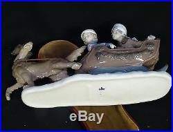 RARE LARGE LLADRO 5037 SLEIGH CHILDREN and SLED-DOG FIGURINE with WOOD BASE 11