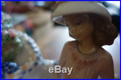 Rare Lladro Figurine Parque Guell Retired Girl On Bench With Dog #6661