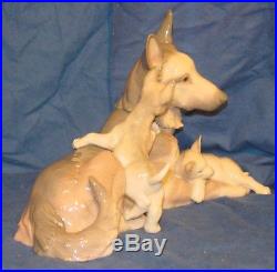 RARE LLADRO GERMAN SHEPHERD DOG WithPUPPIES -#6454 with box
