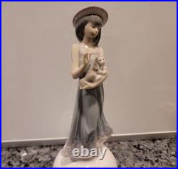 RARE Lladro ELIZABETH & DOG 5645 Glazed Porcelain Figurine RETIRED 9? MINT