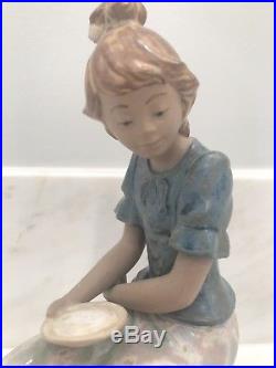 RARE Lladro Porcelain Woman Sitting With Dog, Food, And Plate! Retired 1987