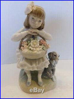 RETIRED Lladro #1088 GIRL WITH FLOWERS & DOG FIGURINE