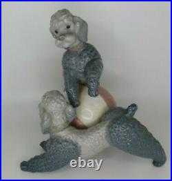 RETIRED Lladro #1258 Poodles Playing with Beachball Playful Dogs Gloss Finish