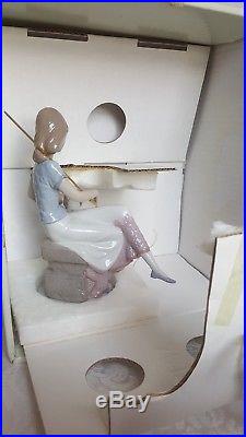 RETIRED Lladro Picture Perfect 7612 withBox Collector Society Lady withParasol & Dog