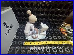 RETIRED Original Lladro Figurine 6692 Computing Companions From 2000