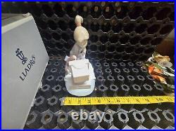 RETIRED Original Lladro Figurine 6692 Computing Companions From 2000