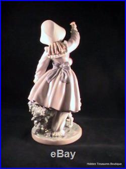 Rare Lladro Girl withDog & Ball #5078 Salvador Furio Porcelain Figurine Spain
